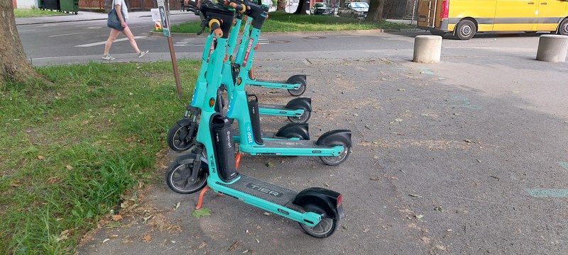 Dott Scooter(c)EIV (2).jpg