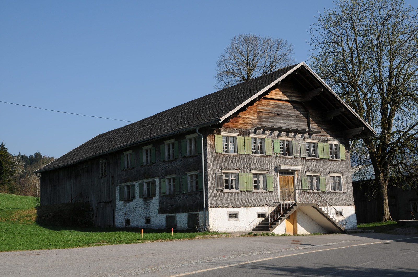 Gasthaus Adler in Langenegg vor der Sanierung.